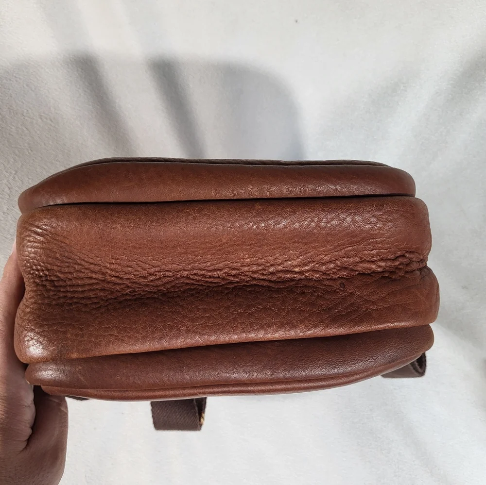 Duluth Trading Co Lifetime Leather Travel Bag